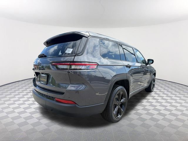 Used 2023 Jeep Grand Cherokee L Laredo RWD image 5