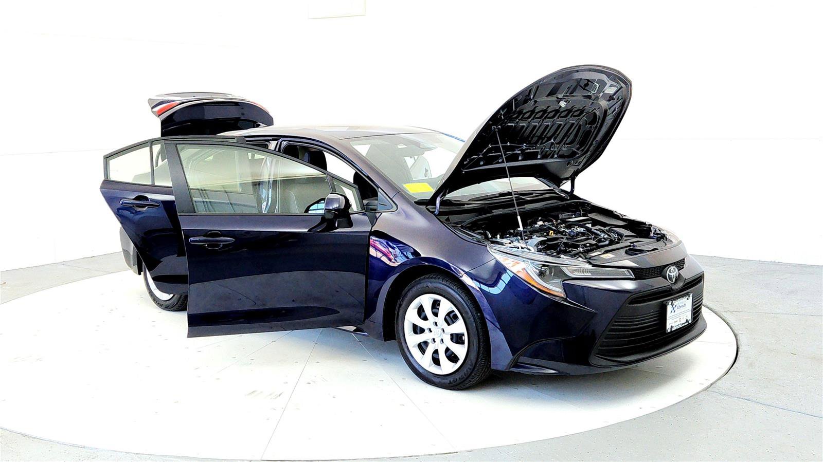 Used 2023 Toyota Corolla LE FWD image 12