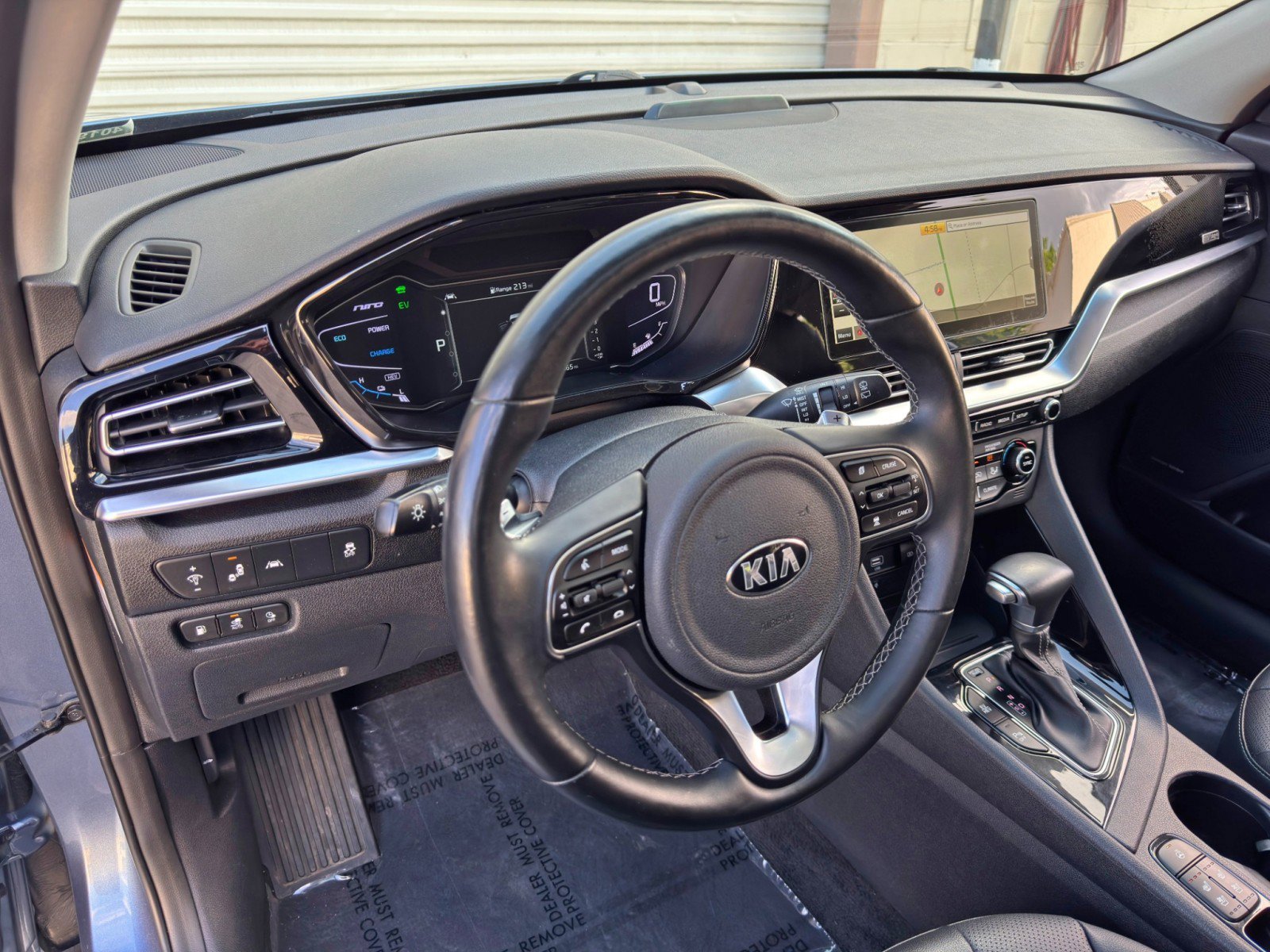 Used 2020 Kia Niro EX Premium FWD image 13