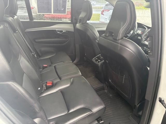 Used 2022 Volvo XC90 T5 Momentum w/ Climate Package AWD/4WD image 13