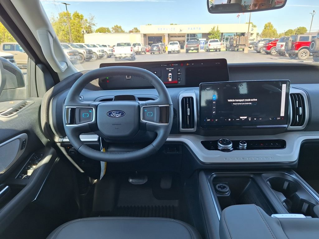 New 2025 Ford Expedition Active image 7