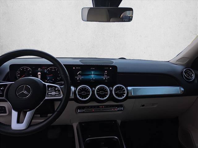 Used 2023 Mercedes-Benz GLB 250 4MATIC image 17