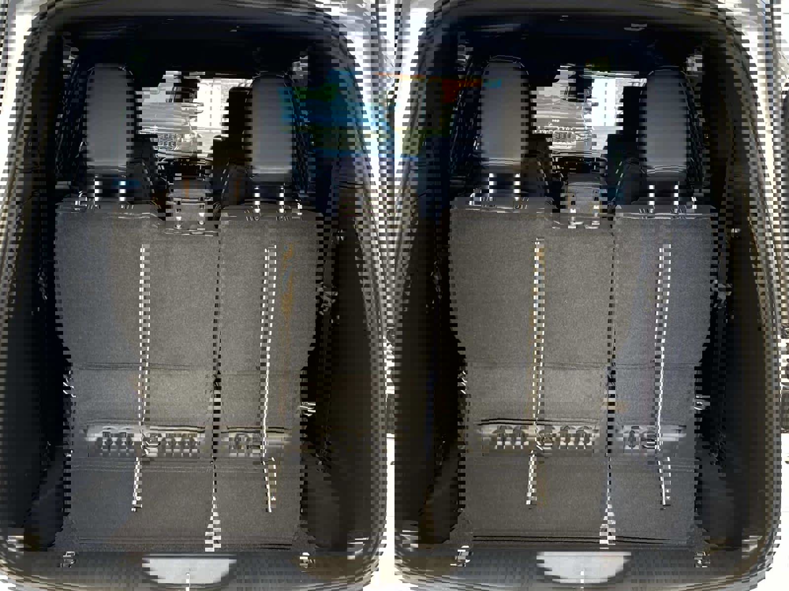 New 2026 Chrysler Voyager LX image 5