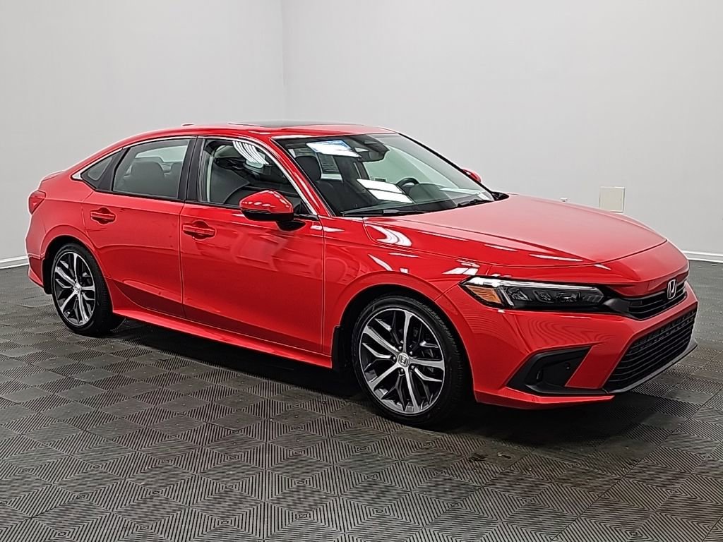 Used 2023 Honda Civic Touring image 2