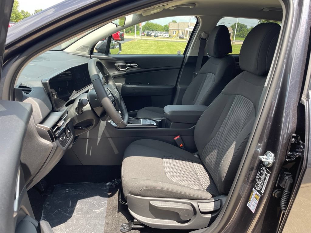 New 2026 Kia Sportage LX AWD/4WD image 8