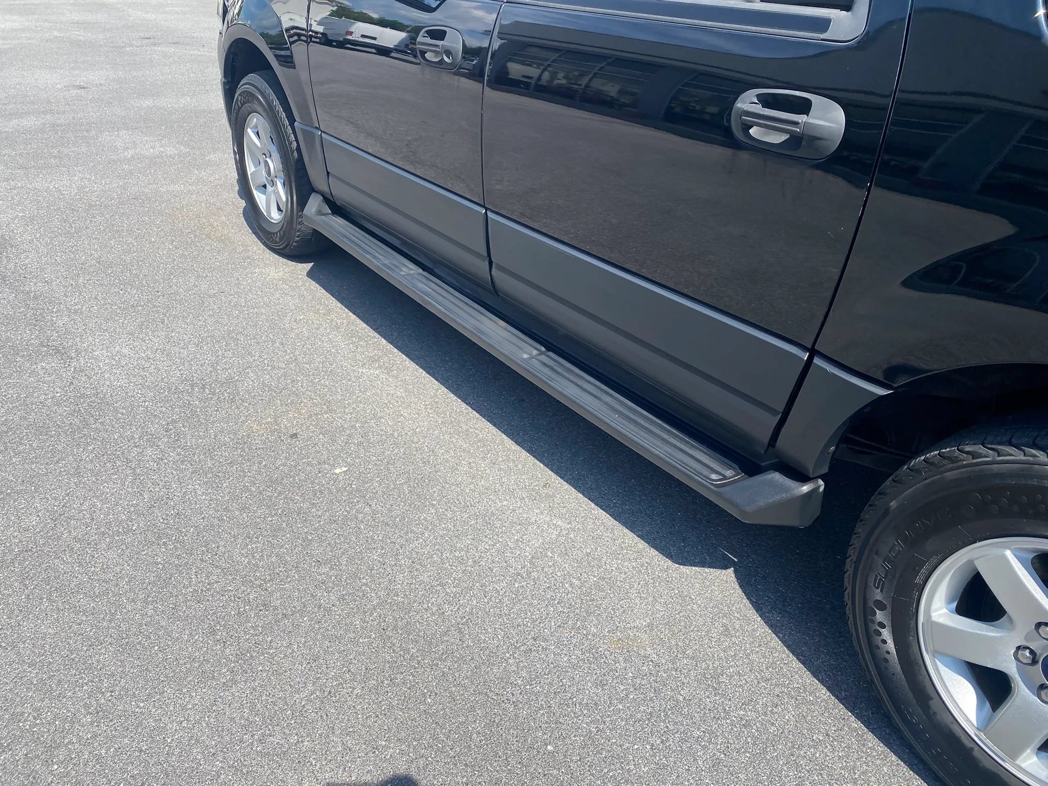 Used 2017 Ford Expedition EL XL w/ Equipment Group 101A AWD/4WD image 7