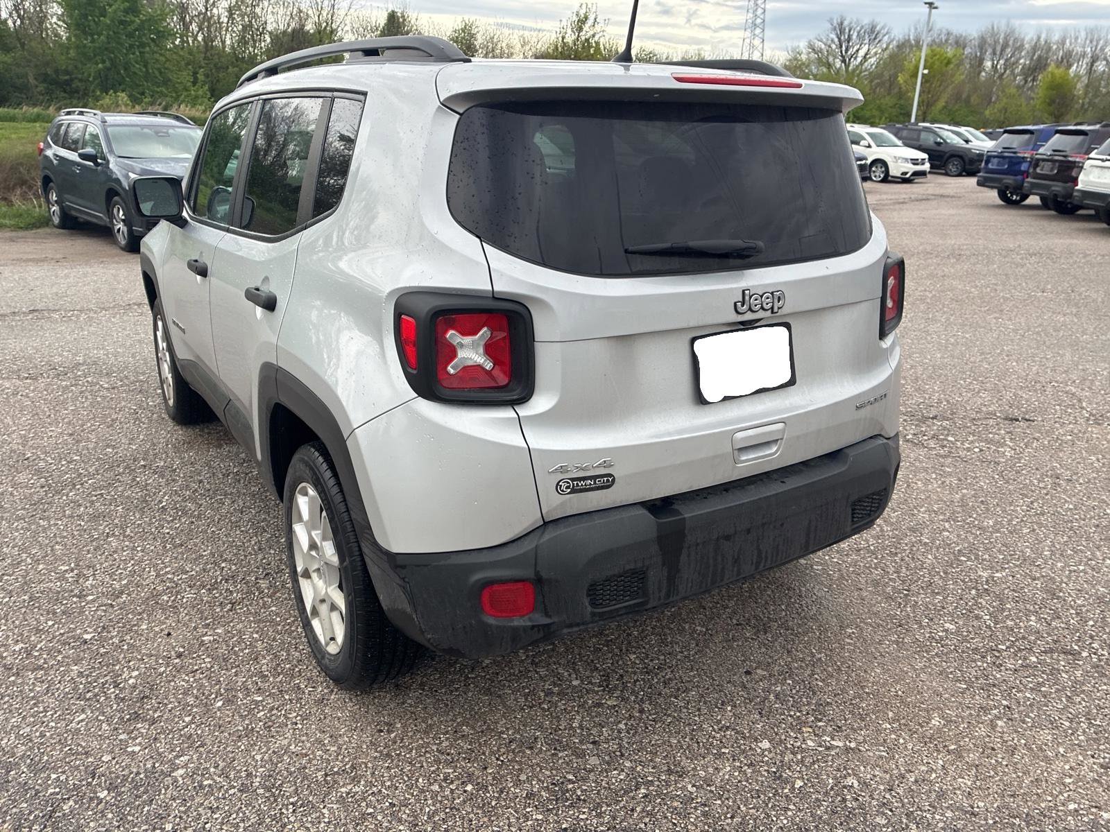 Used 2019 Jeep Renegade Sport w/ Sport Appearance Group image 15