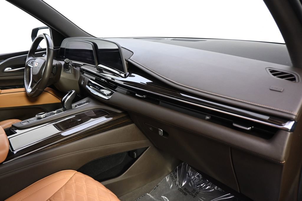 Certified 2021 Cadillac Escalade Premium Luxury AWD/4WD image 15