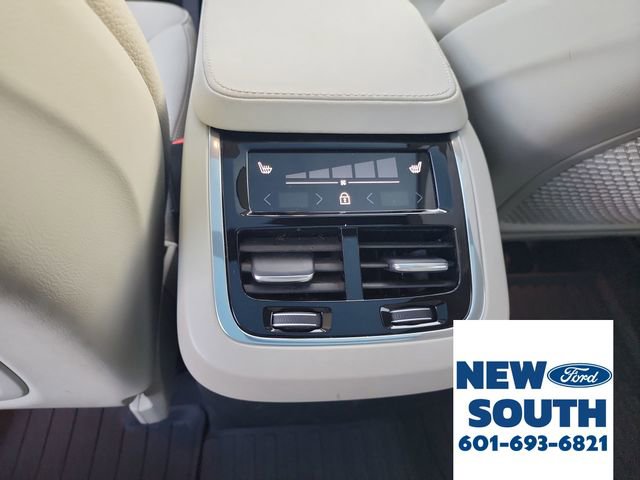Used 2025 Volvo XC90 B6 Plus w/ Protection Package Premier image 27
