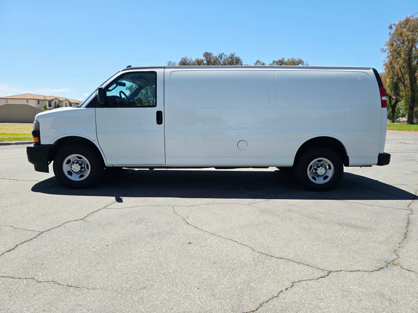 Used 2019 Chevrolet Express 2500 Extended w/ Driver Convenience Package RWD image 5