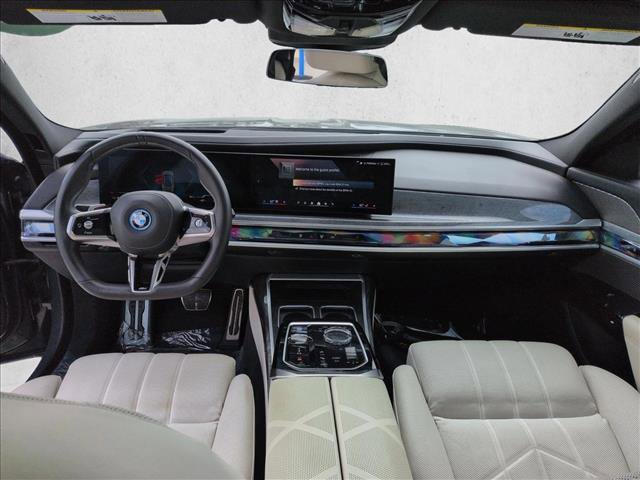 Used 2023 BMW i7 xDrive60 AWD/4WD image 19