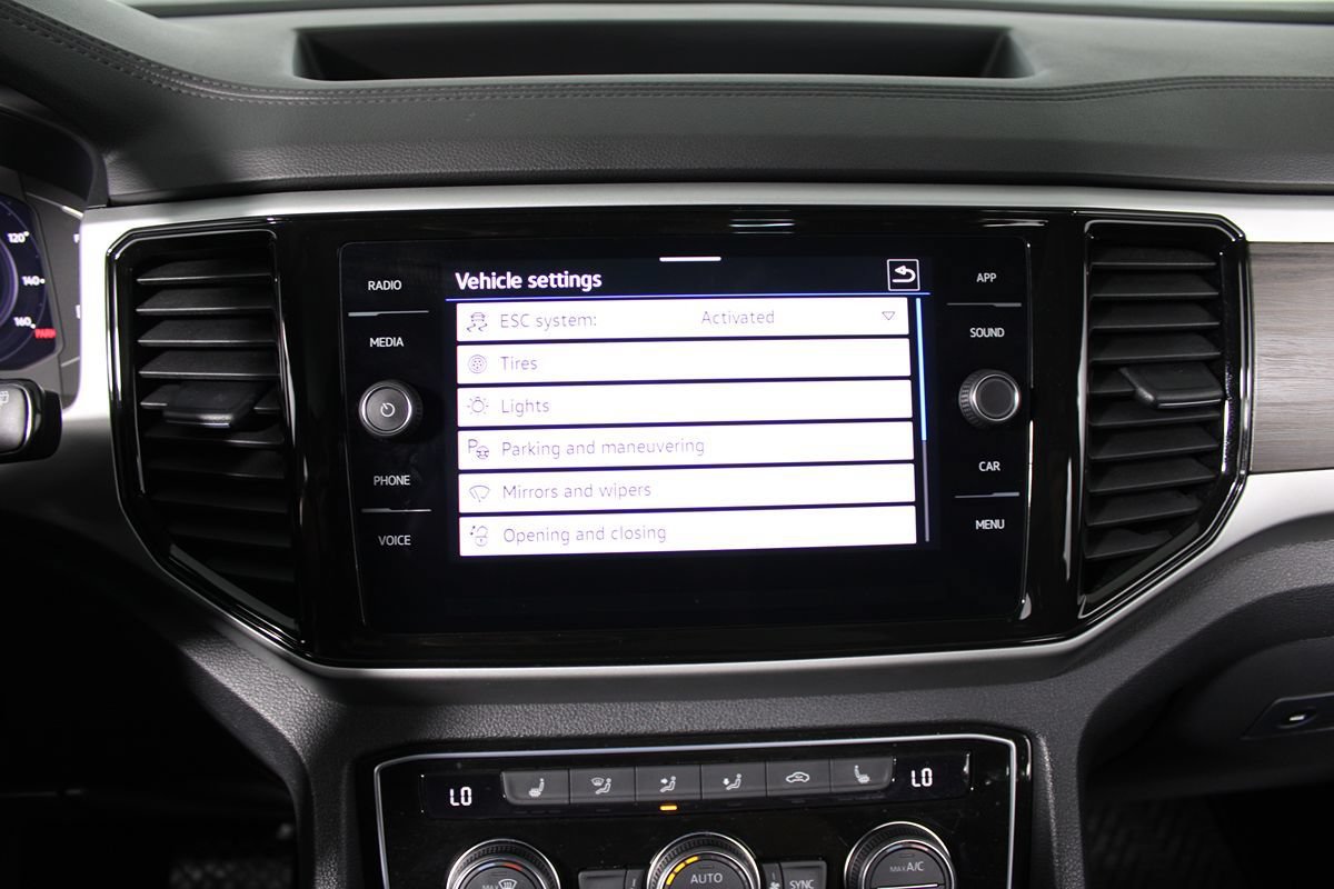Used 2023 Volkswagen Atlas SE w/ Panoramic Sunroof Package FWD image 22