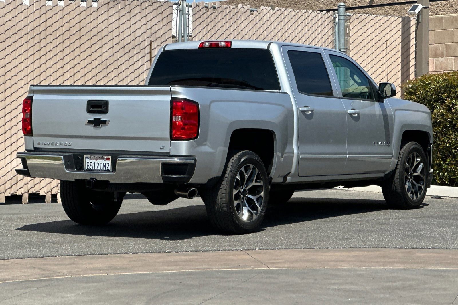 Used 2018 Chevrolet Silverado 1500 LT w/ All Star Edition RWD image 4