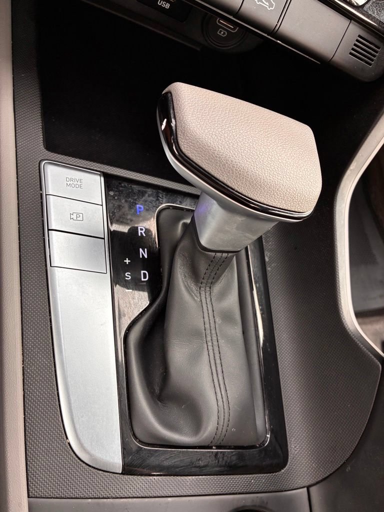 Used 2023 Hyundai Elantra SEL FWD image 31