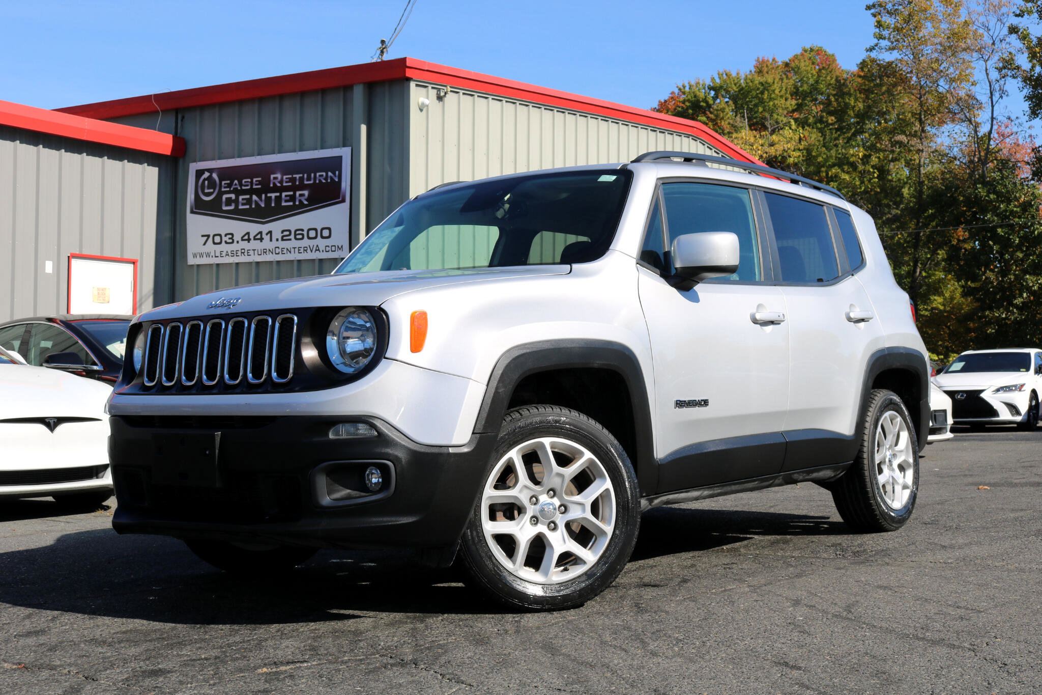 Used 2018 Jeep Renegade Latitude w/ UConnect 8.4 Nav Group