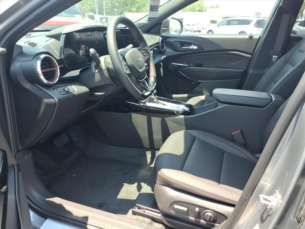 New 2026 Chevrolet Trax RS w/ Driver Confidence Package FWD image 11
