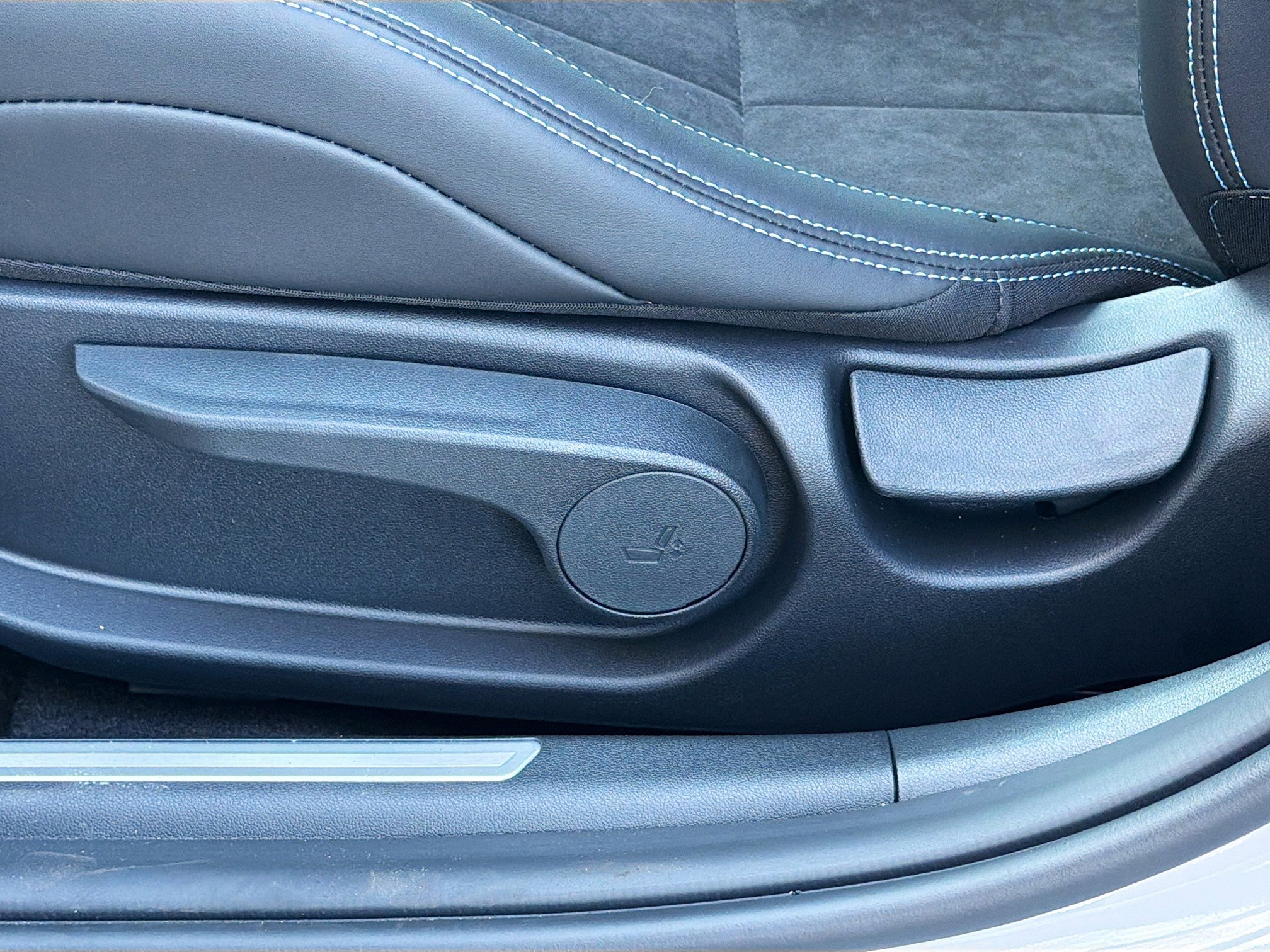 New 2026 Hyundai Elantra N w/ Cargo Package image 23