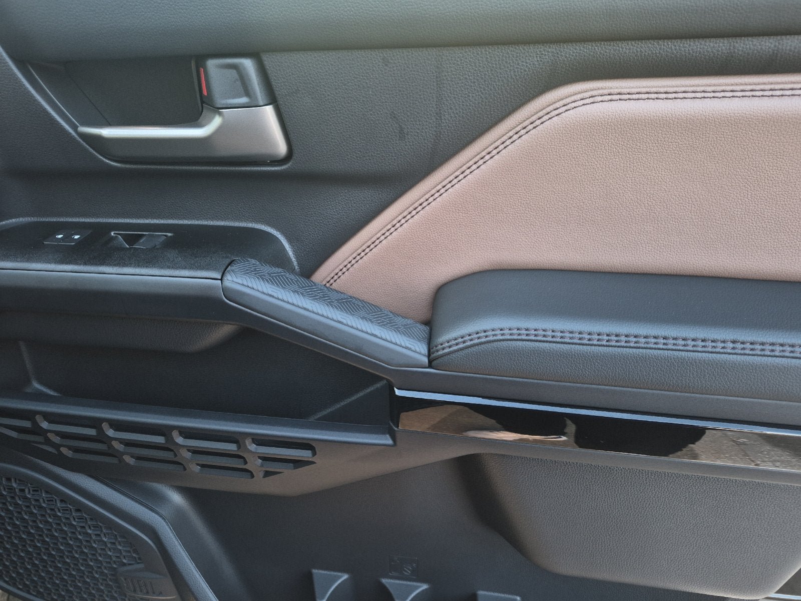 New 2026 Toyota 4Runner Limited AWD/4WD image 19