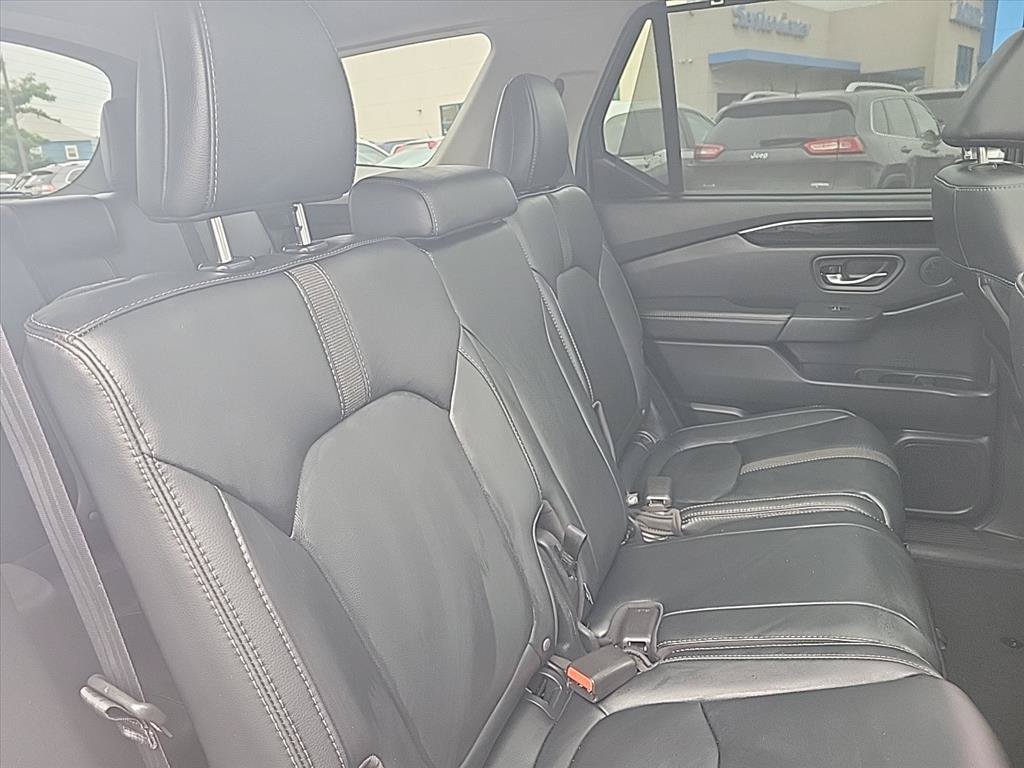 Used 2023 Honda Pilot Touring image 26