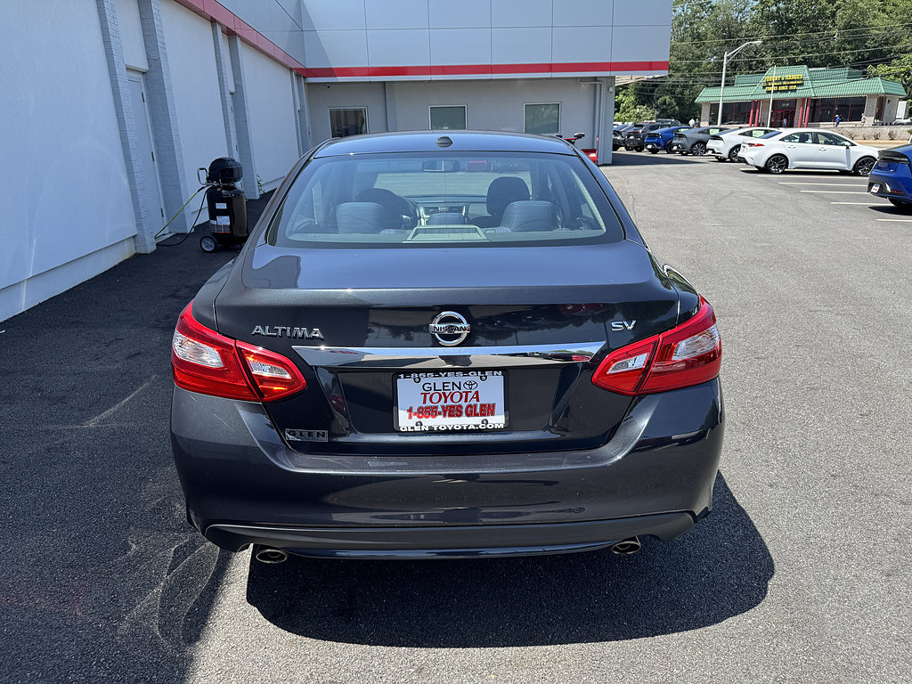 Used 2016 Nissan Altima 2.5 SV w/ Convenience Package FWD image 6