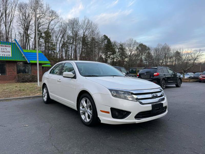 Used 2012 Ford Fusion SE image 3