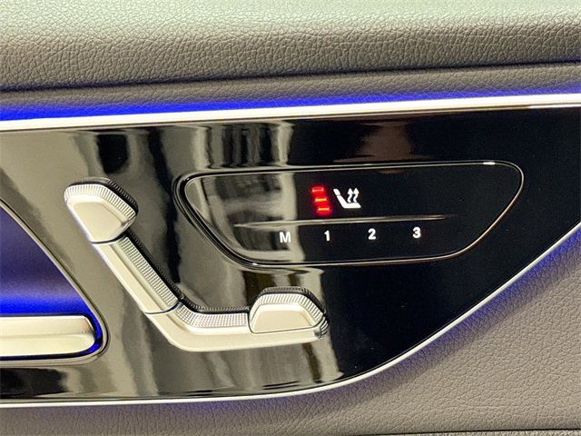 Used 2025 Mercedes-Benz GLC 300 4MATIC image 21