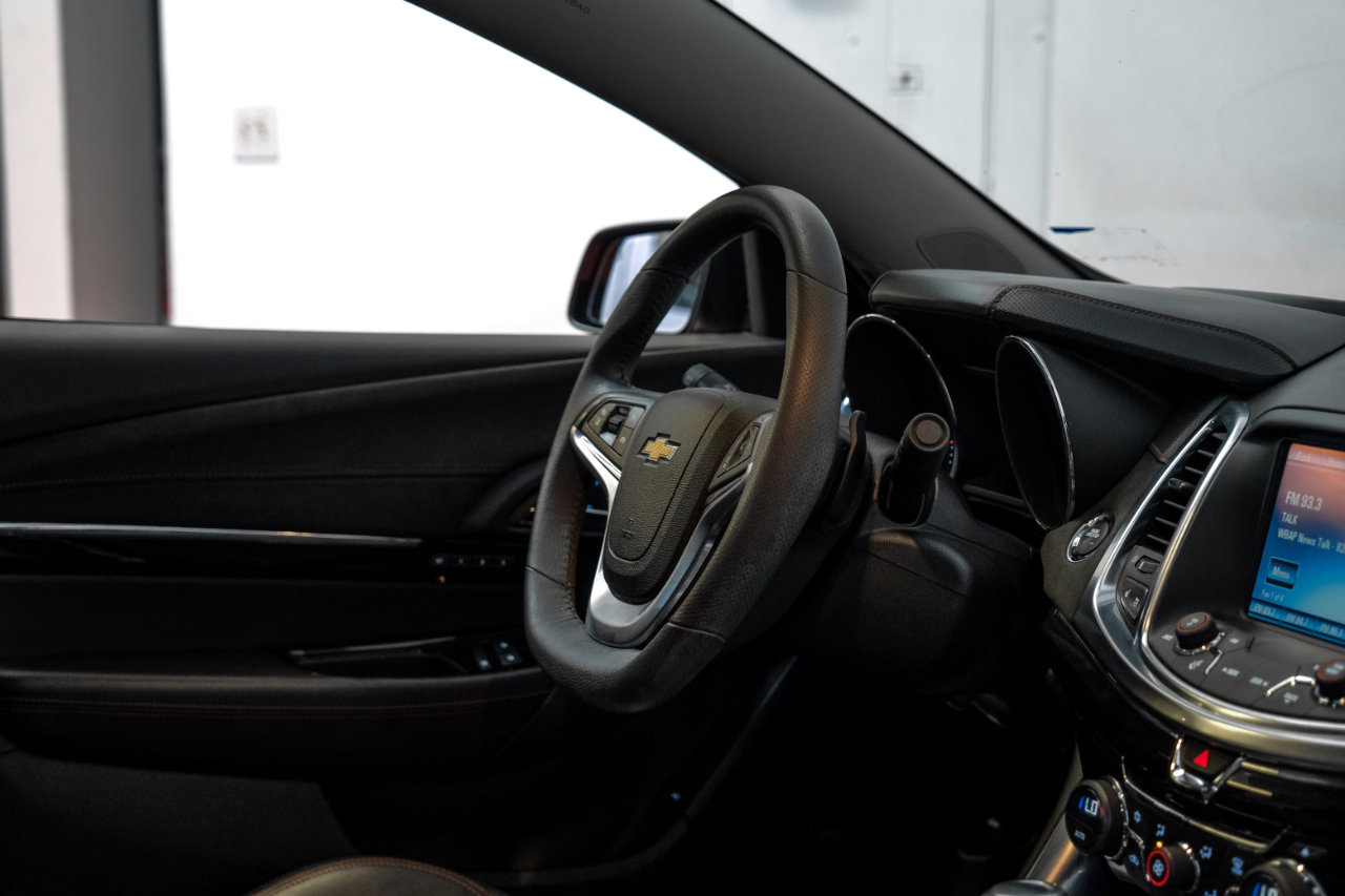 Used 2015 Chevrolet SS image 19