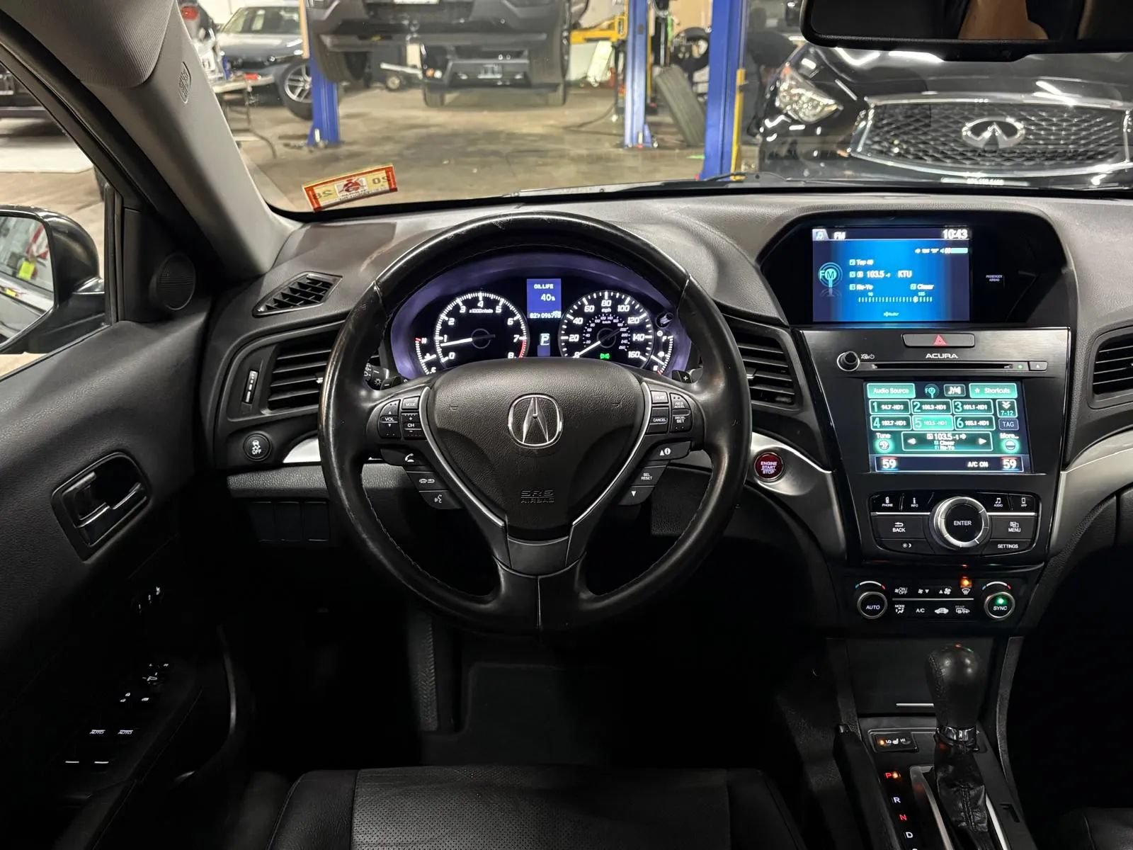 Used 2017 Acura ILX FWD image 19