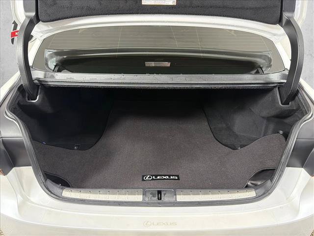 Used 2022 Lexus LS 500 w/ Interior Upgrade Package RWD image 20
