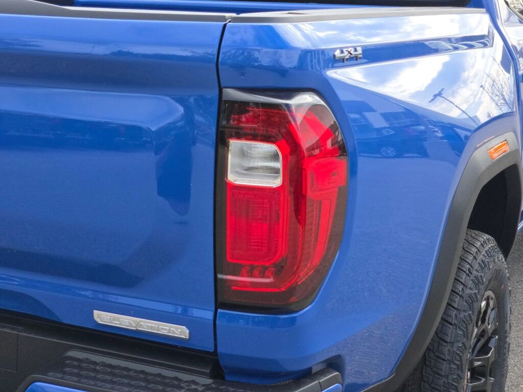 New 2026 GMC Canyon Elevation w/ Convenience Package image 13