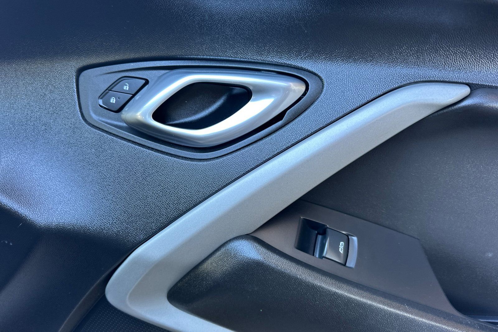 Certified 2022 Chevrolet Camaro LT image 20