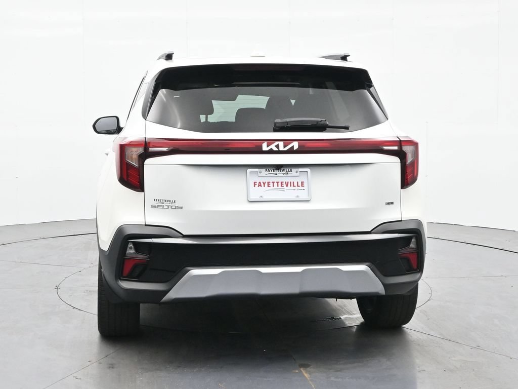 Used 2024 Kia Seltos SX w/ SX Sunroof Package AWD/4WD image 8