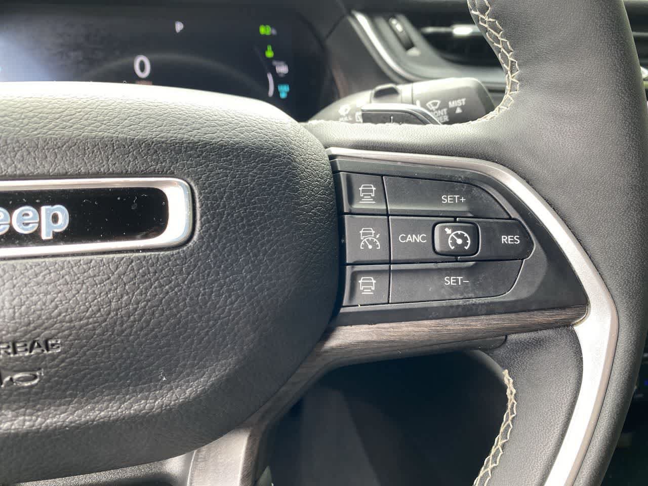 Used 2024 Jeep Grand Cherokee Limited 4xe AWD/4WD image 21