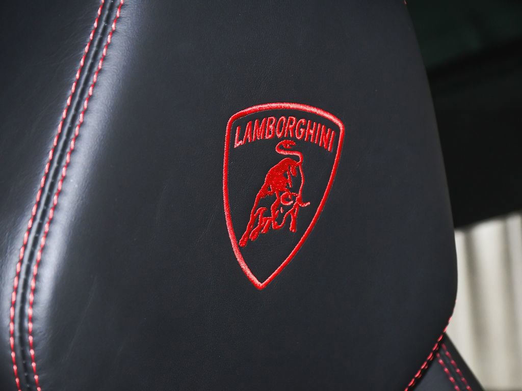 Used 2020 Lamborghini Urus image 65