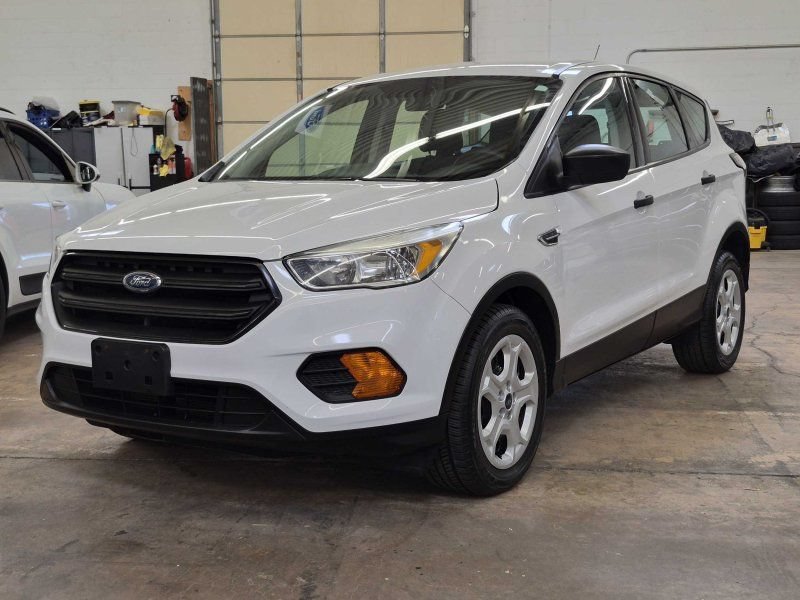 Used 2017 Ford Escape S FWD image 1