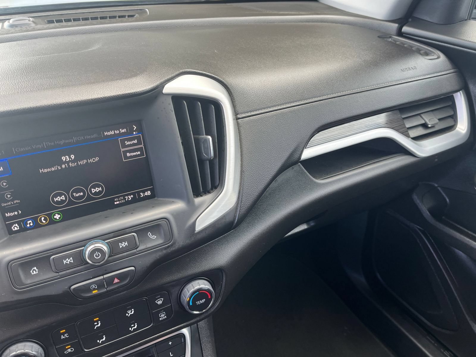 Used 2024 GMC Terrain SLE FWD image 30