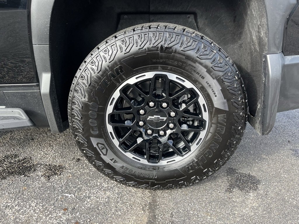 New 2026 Chevrolet Silverado EV Trail Boss image 37
