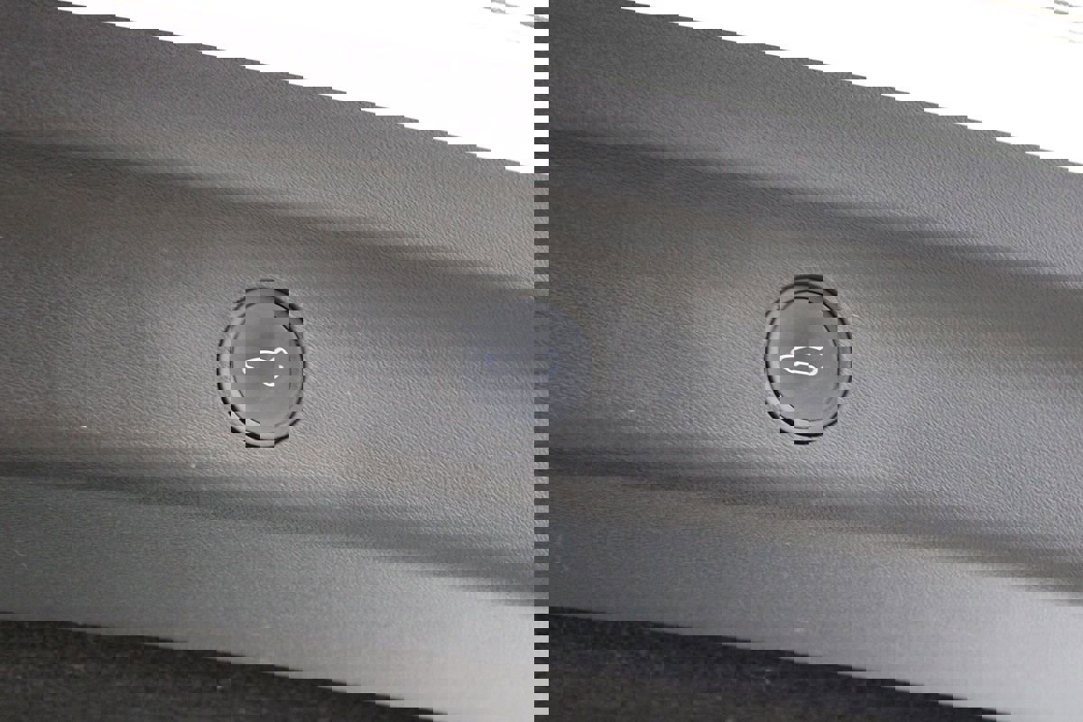 Used 2022 Tesla Model Y Performance image 22