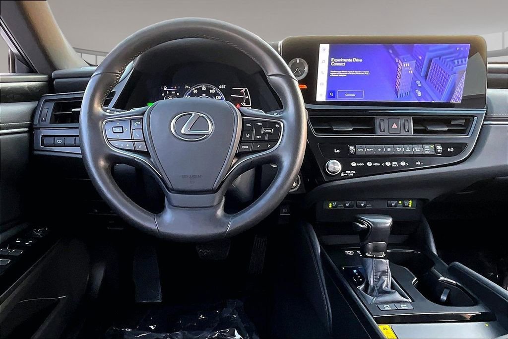 Used 2024 Lexus ES 300h w/ Premium Package FWD image 8
