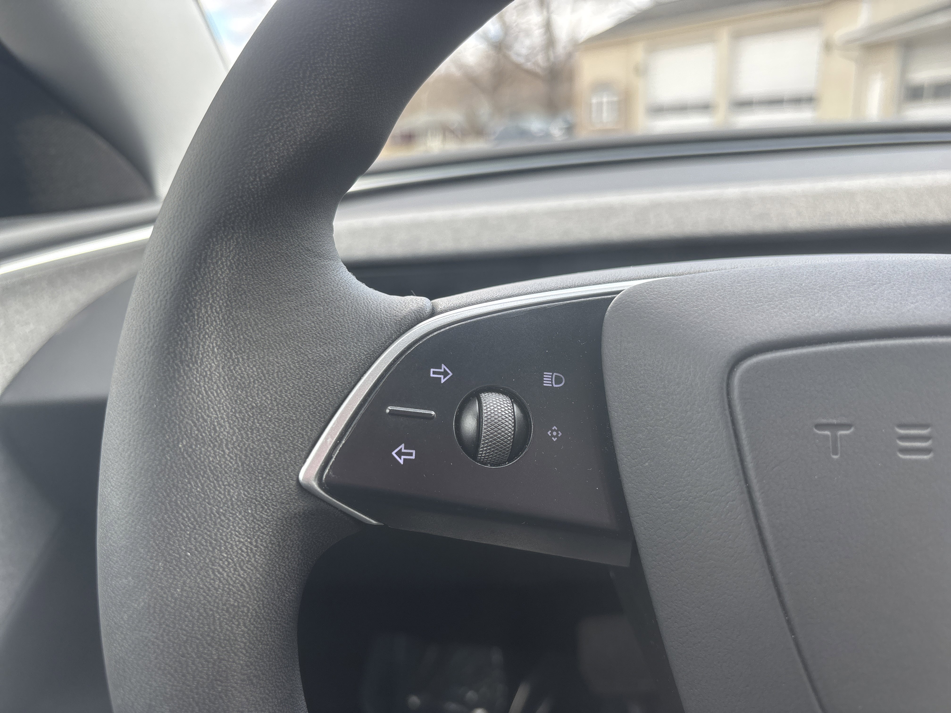 Used 2024 Tesla Model 3 Standard Range image 26