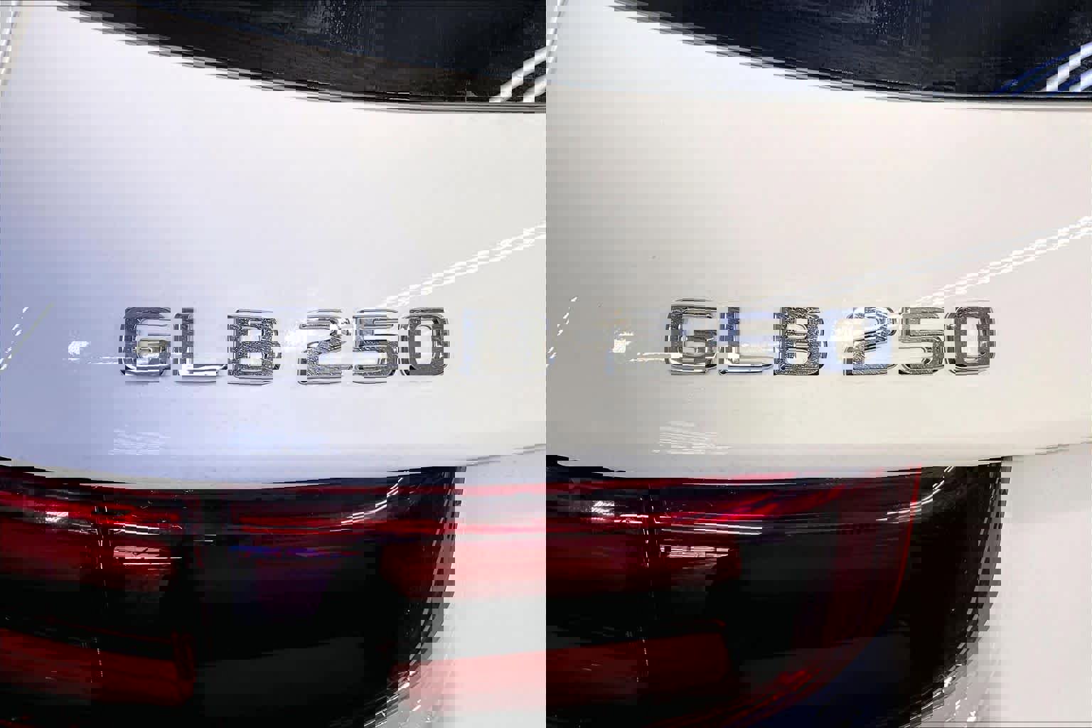 New 2026 Mercedes-Benz GLB 250 4MATIC image 6