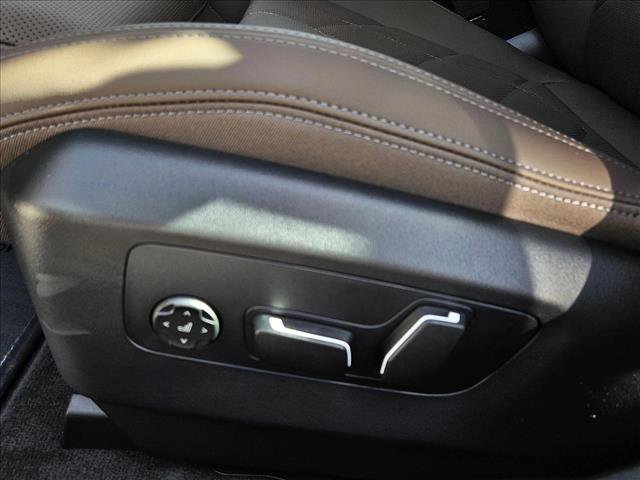 New 2026 BMW 540i xDrive video 4