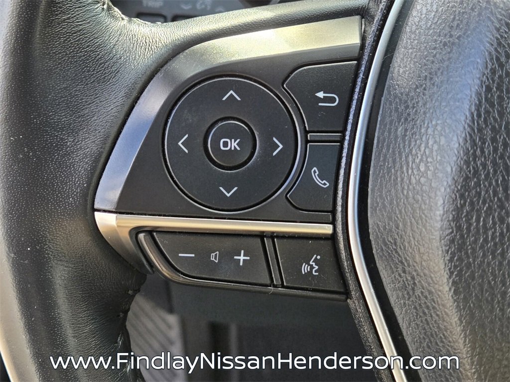 Used 2020 Toyota Camry XSE image 29