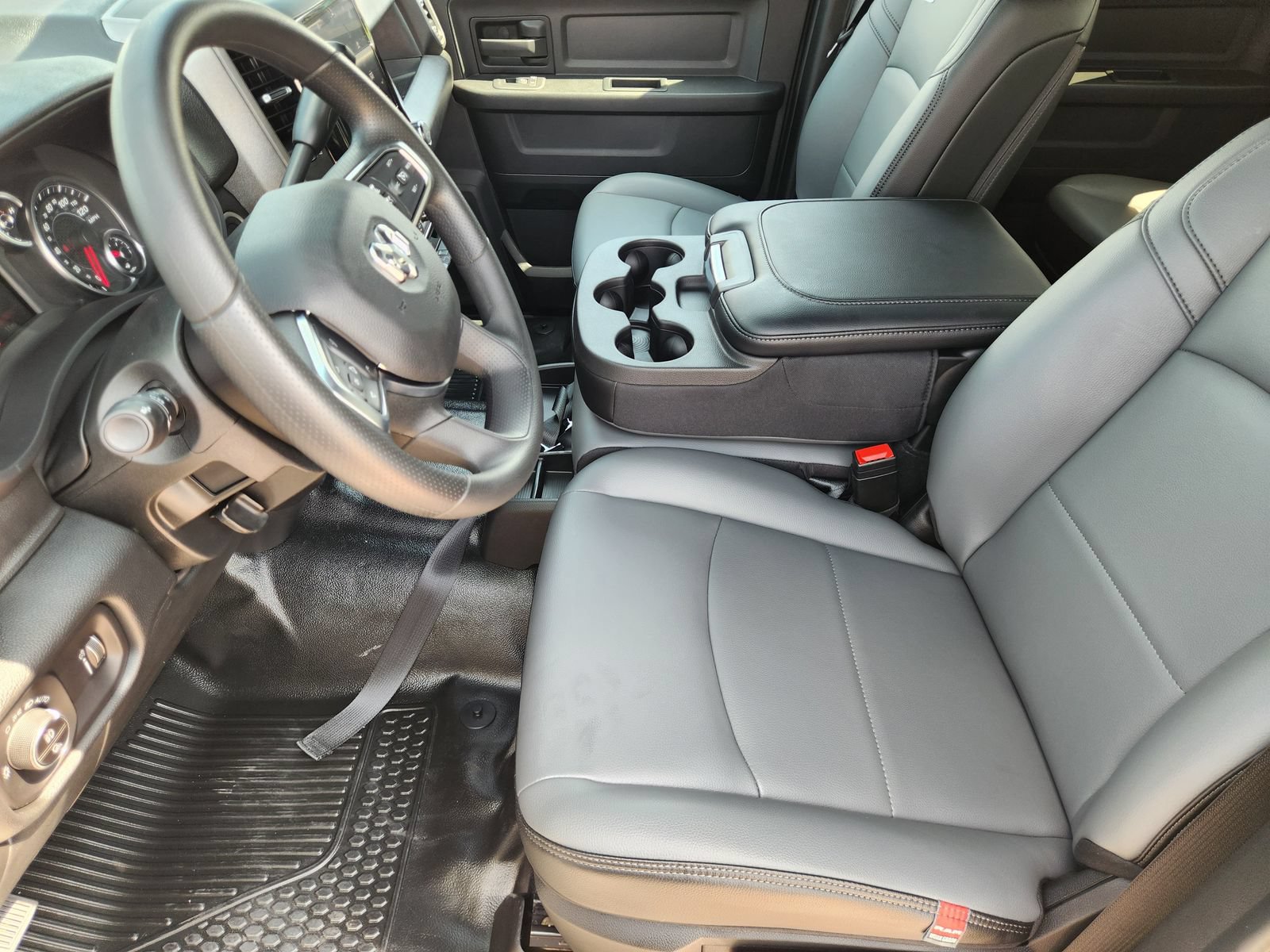 New 2026 RAM 3500 Tradesman AWD/4WD image 13