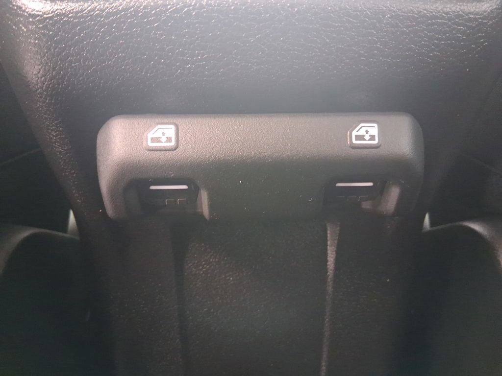 Used 2023 Jeep Wrangler Willys image 18