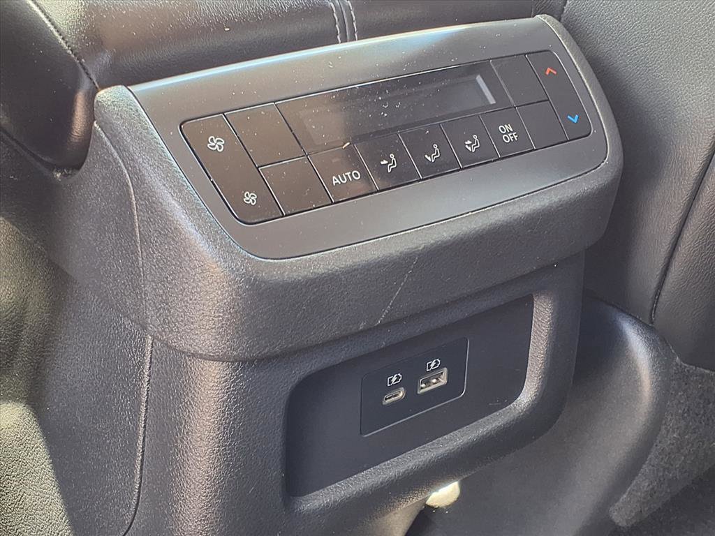 Used 2022 Nissan Pathfinder SL image 15