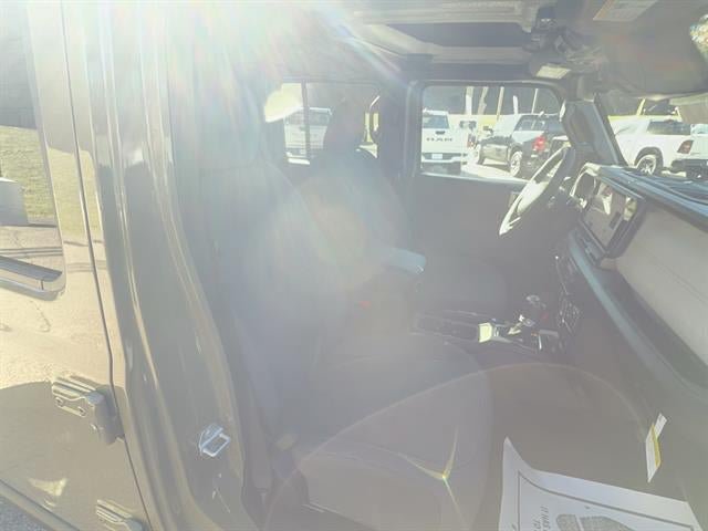 New 2027 Jeep Gladiator Sport AWD/4WD image 34