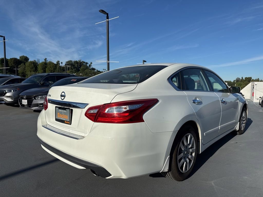 Used 2017 Nissan Altima 2.5 S w/ Power Driver Seat Package image 5