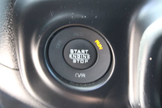 Used 2023 Jeep Wrangler Unlimited Rubicon 4xe w/ Cold Weather Group AWD/4WD image 22