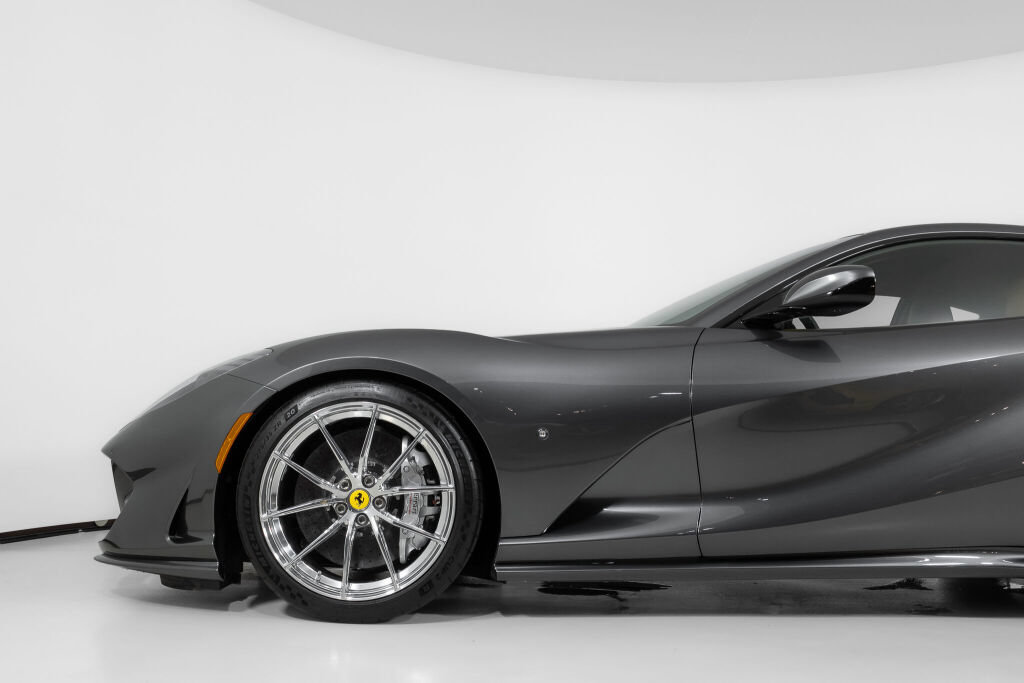 Used 2019 Ferrari 812 Superfast RWD image 15